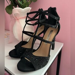 🖤 Black Rhinestone Heels 🖤